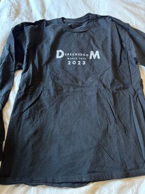 Denim&Co Black Long-Sleeve 2023 Tour Logo Tee